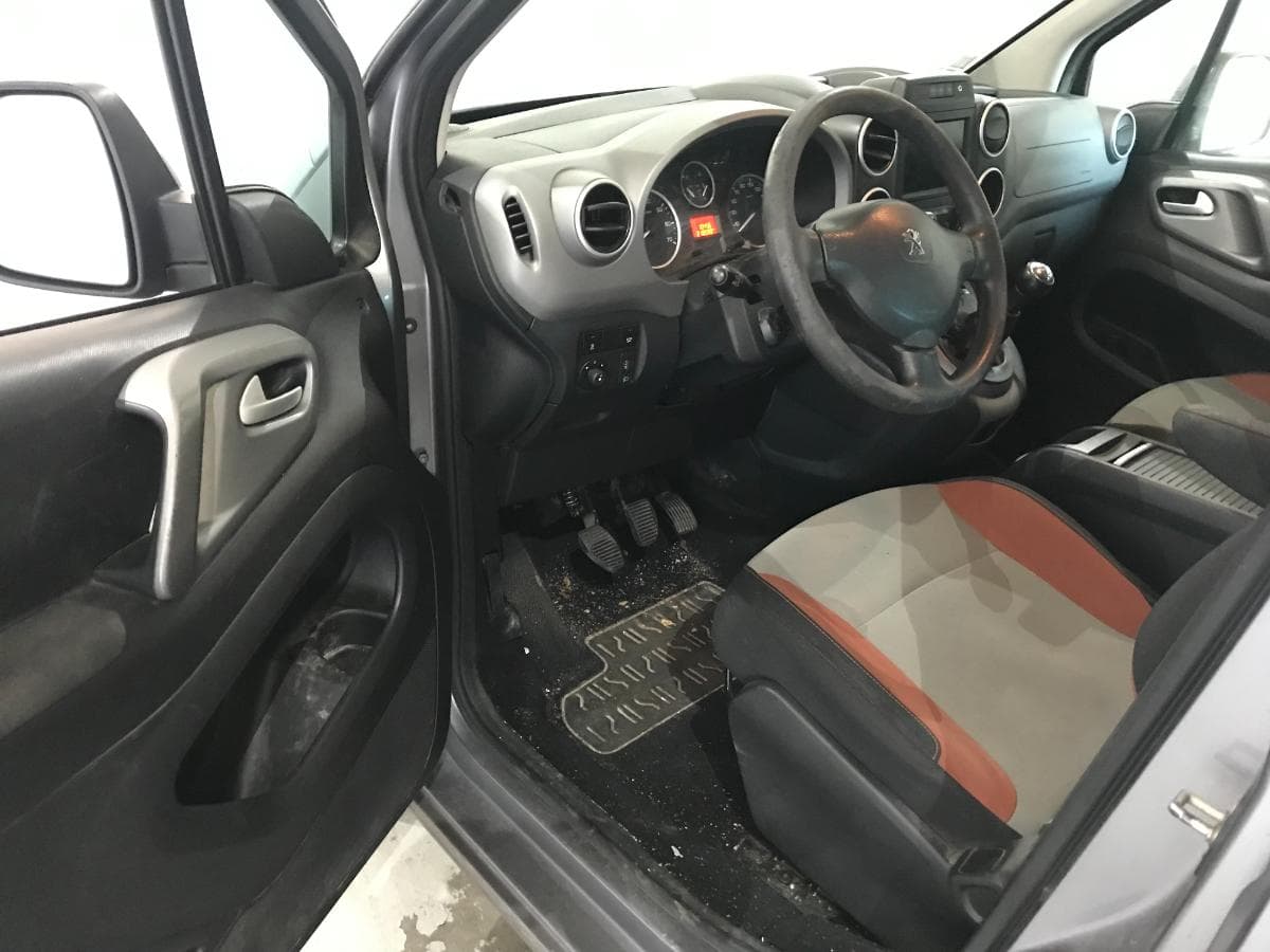 Peugeot Partner 1.6 Blue HDI — image 19