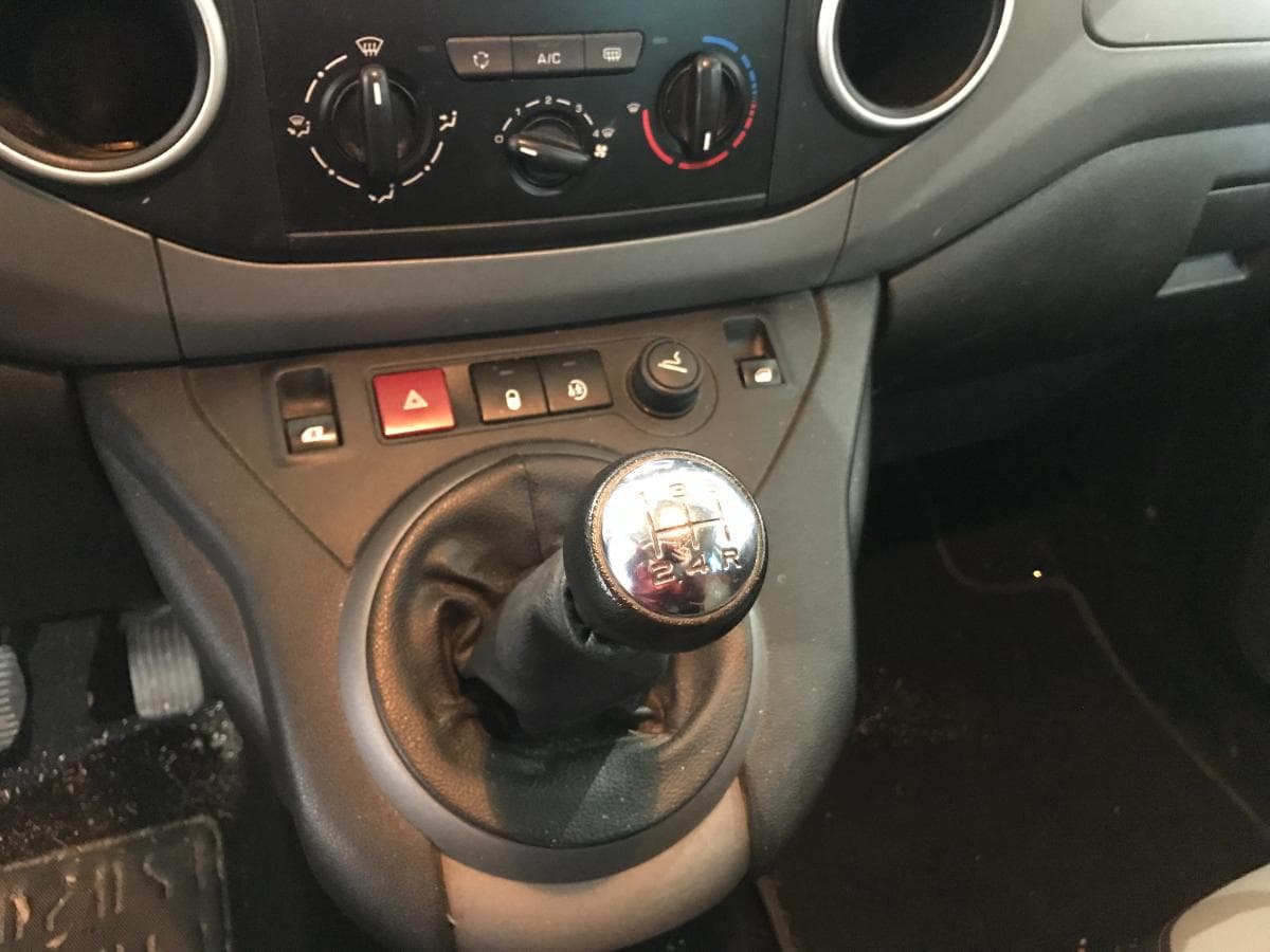 Peugeot Partner 1.6 Blue HDI — image 34