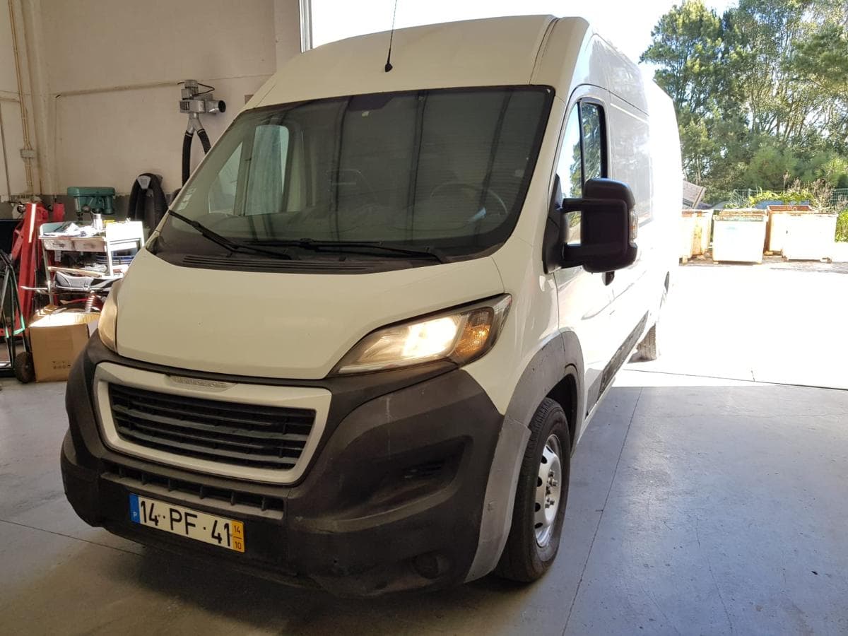 Peugeot Boxer Van (250) 2.2 HDI · Ano 2014 — imagem 1