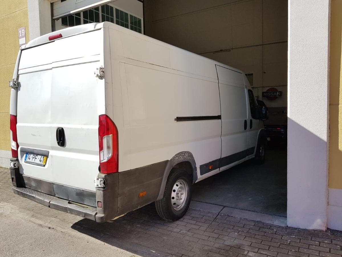 Peugeot Boxer Van (250) 2.2 HDI · Ano 2014 — imagem 9
