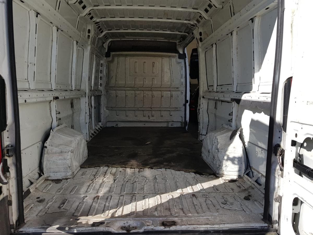 Peugeot Boxer Van (250) 2.2 HDI · Ano 2014 — imagem 11