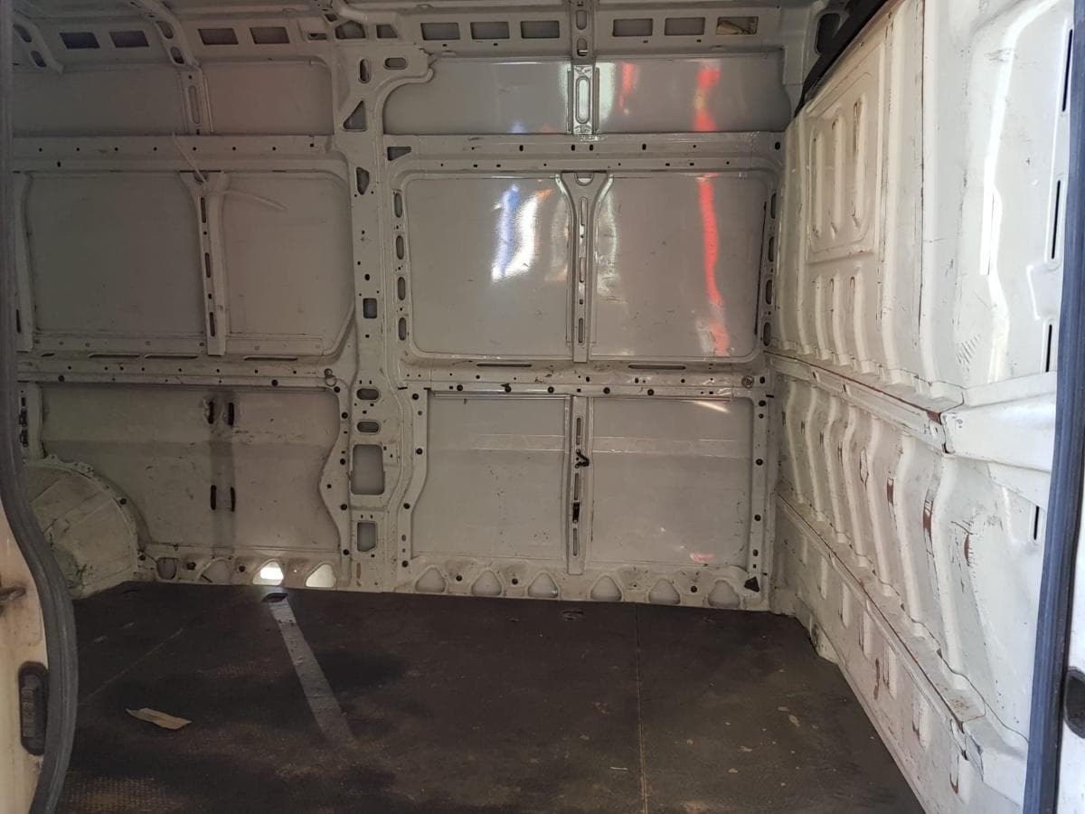 Peugeot Boxer Van (250) 2.2 HDI · Ano 2014 — imagem 12