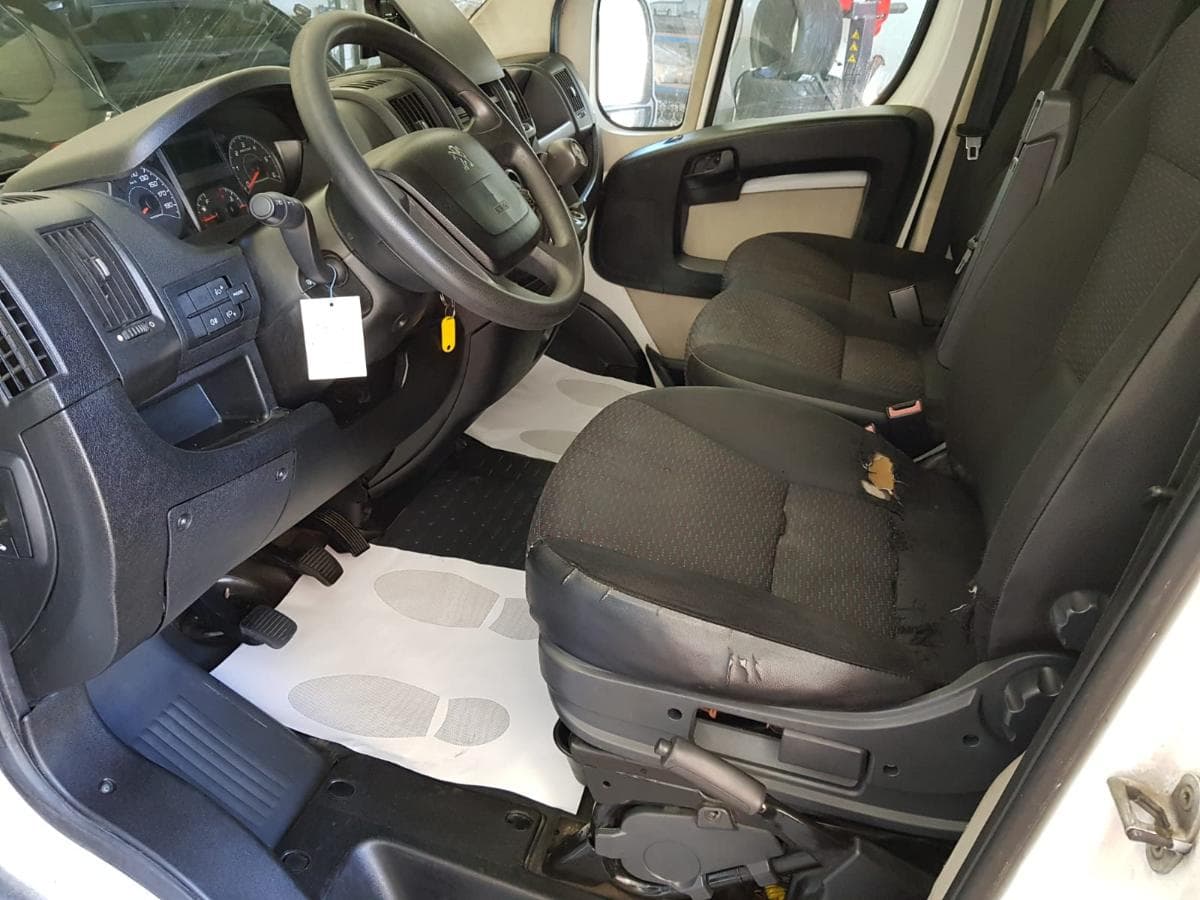 Peugeot Boxer Van (250) 2.2 HDI · Ano 2014 — imagem 20