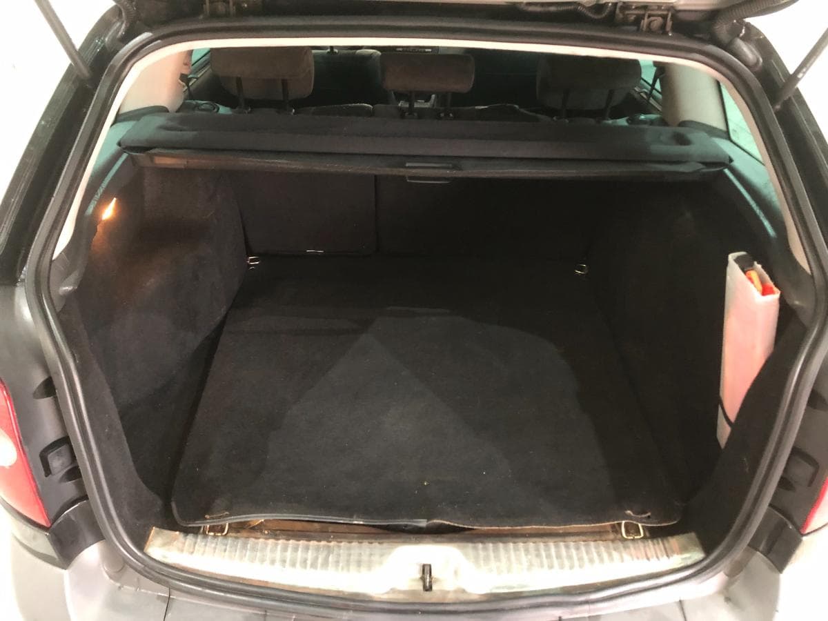 Renault Laguna 2.0 DCI · Ano 2007 — imagen 10