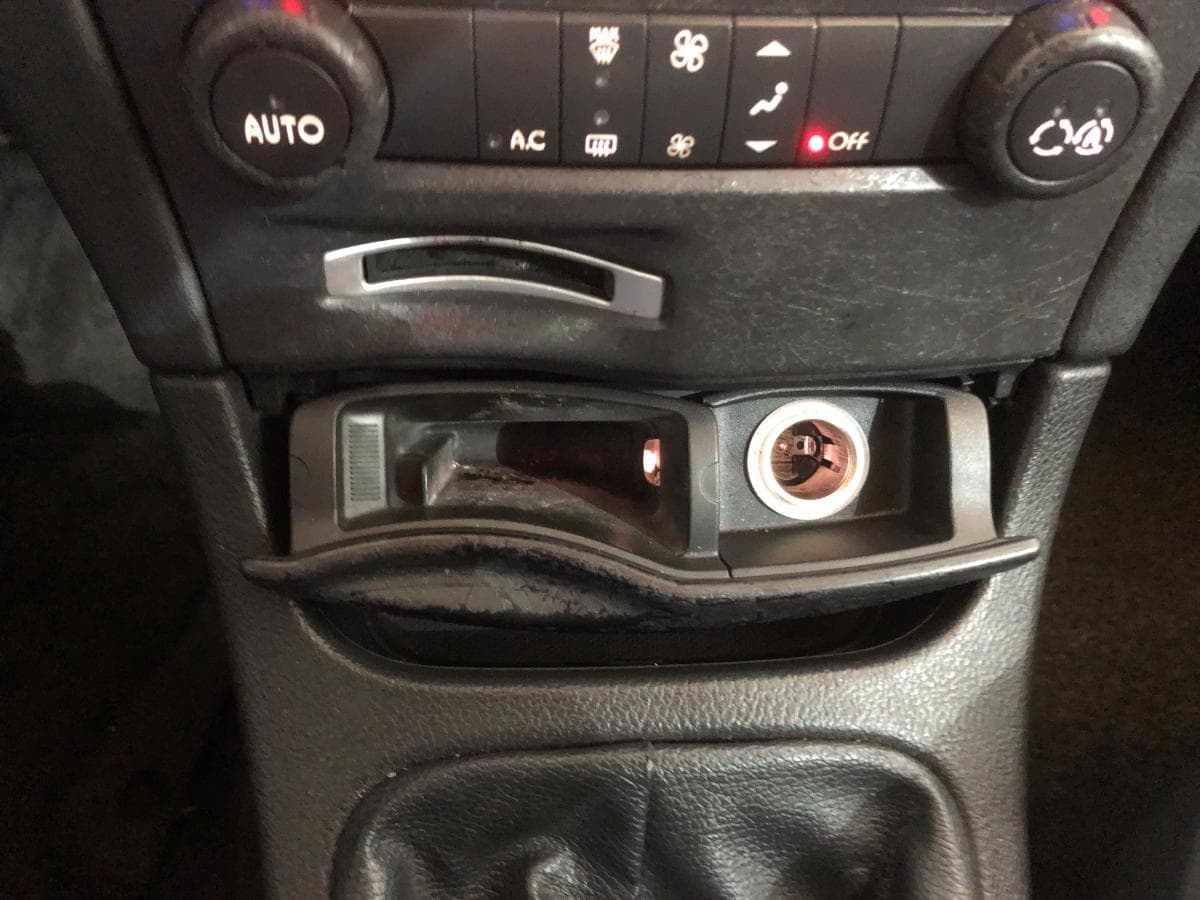 Renault Laguna 2.0 DCI · Ano 2007 — imagen 28