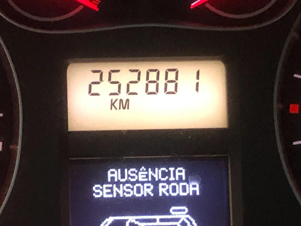 Renault Laguna 2.0 DCI · Ano 2007 — imagen 31