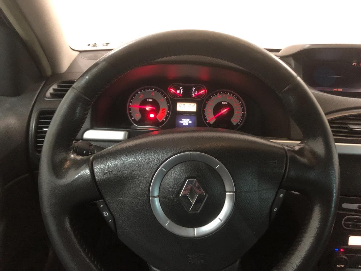 Renault Laguna 2.0 DCI · Ano 2007 — imagen 34
