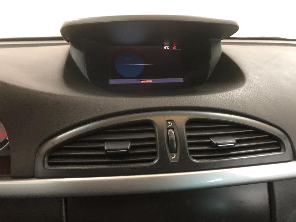 Renault Laguna 2.0 DCI · Ano 2007 — imagen 37