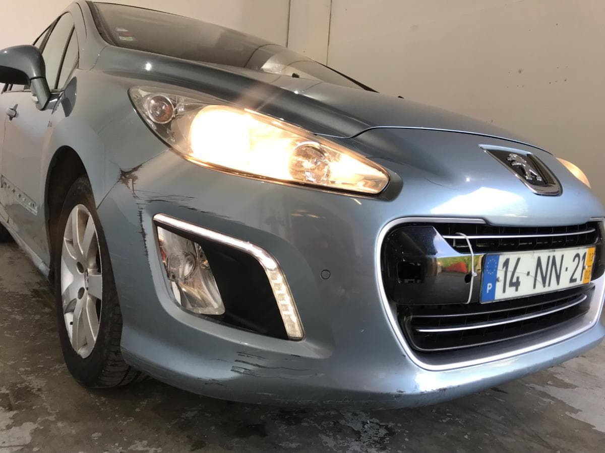 Peugeot 308 1.6 HDI · Ano 2013 — imagem 2