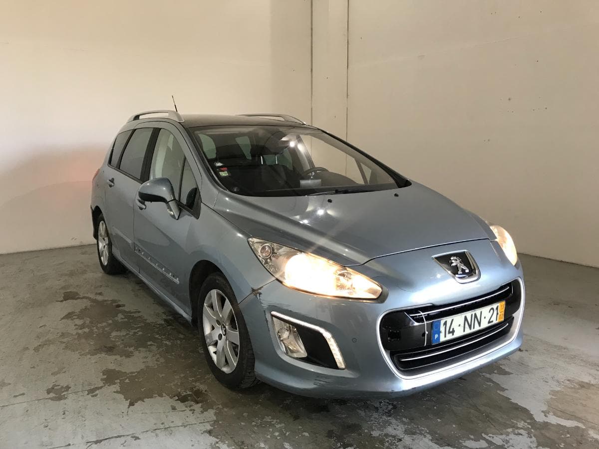 Peugeot 308 1.6 HDI · Ano 2013 — imagem 1