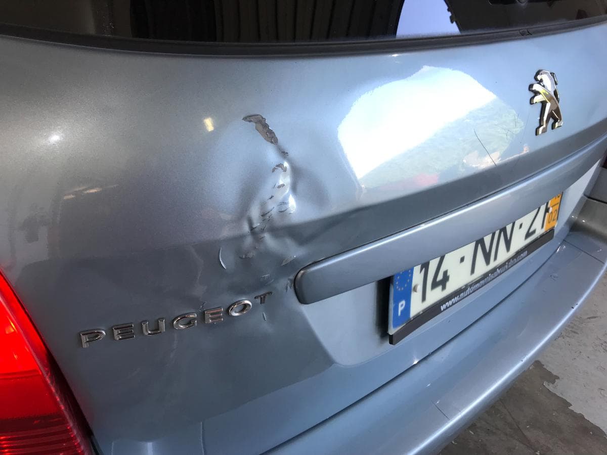 Peugeot 308 1.6 HDI · Ano 2013 — imagem 13