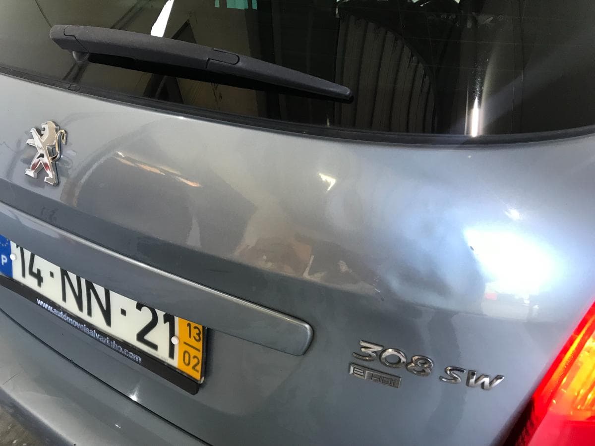 Peugeot 308 1.6 HDI · Ano 2013 — imagem 12