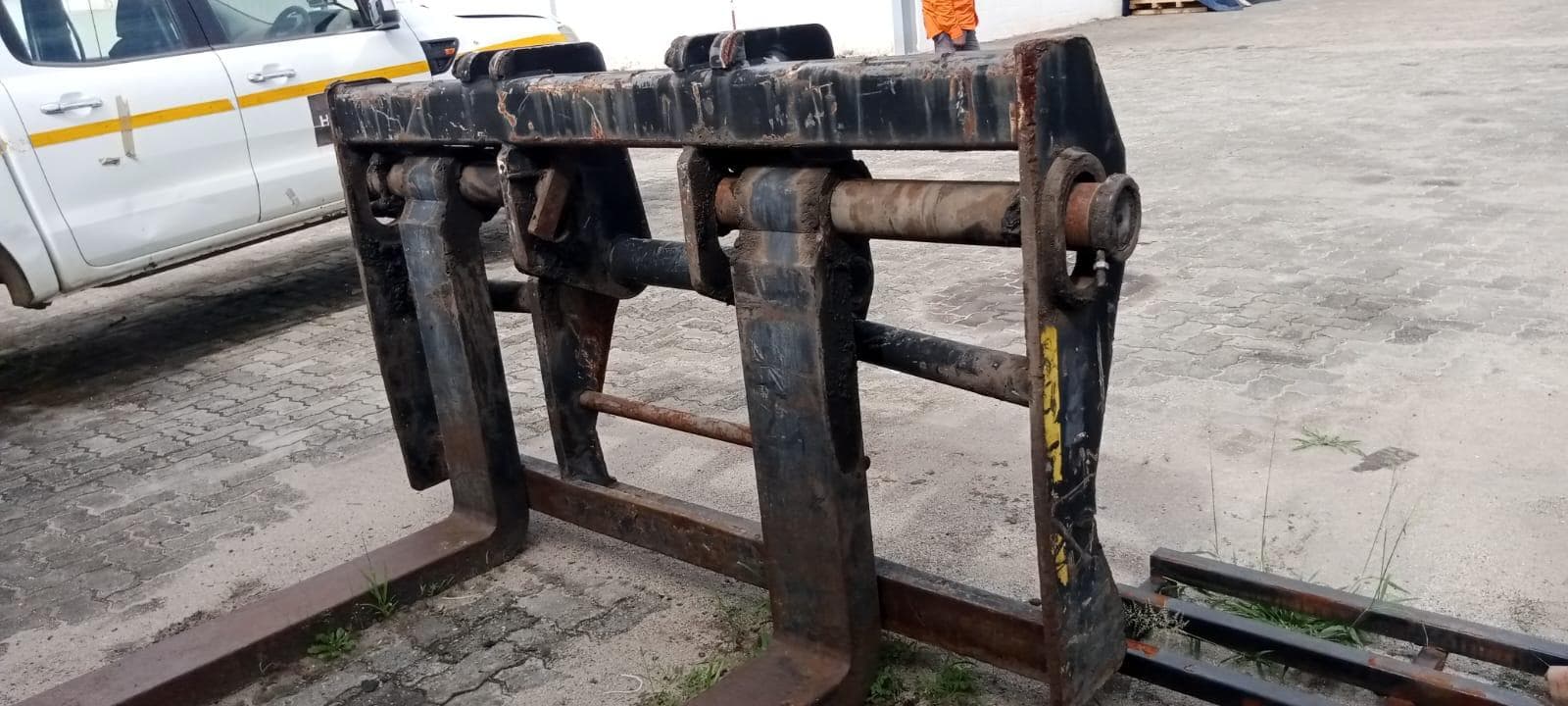 Empilhador Telescópico MANITOU MHT 10210 · — imagem 32