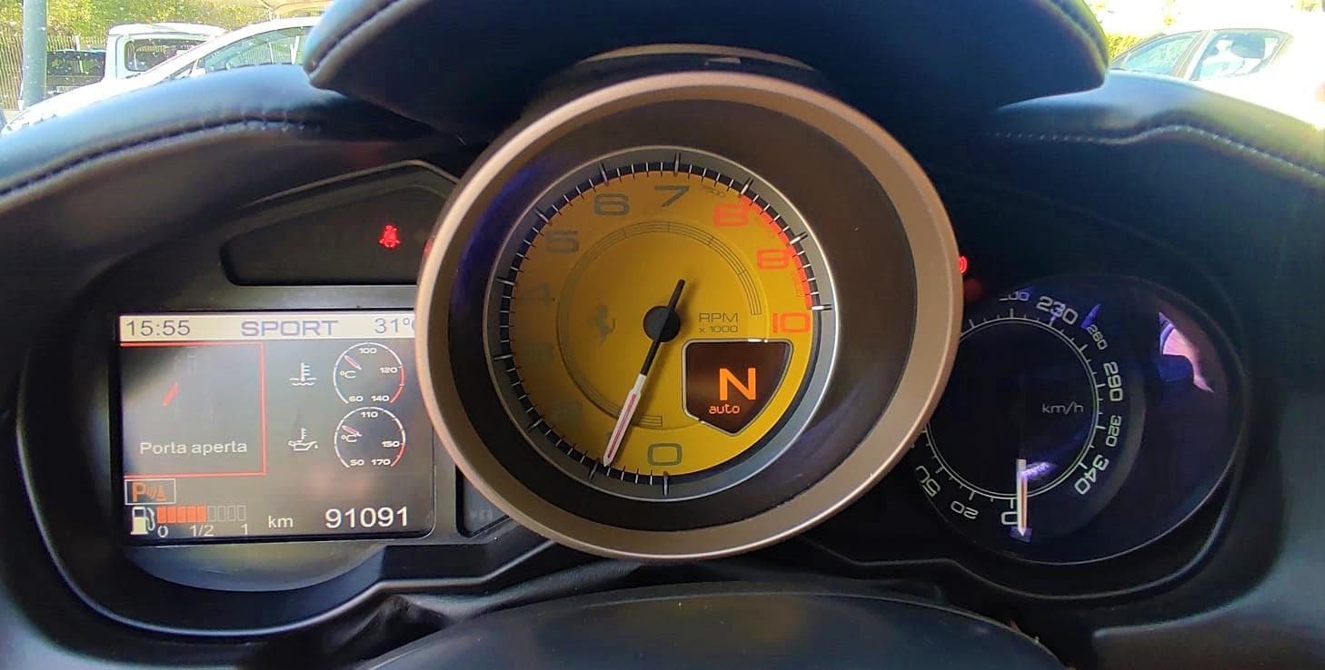 Ferrari California Cabrio — imagen 17