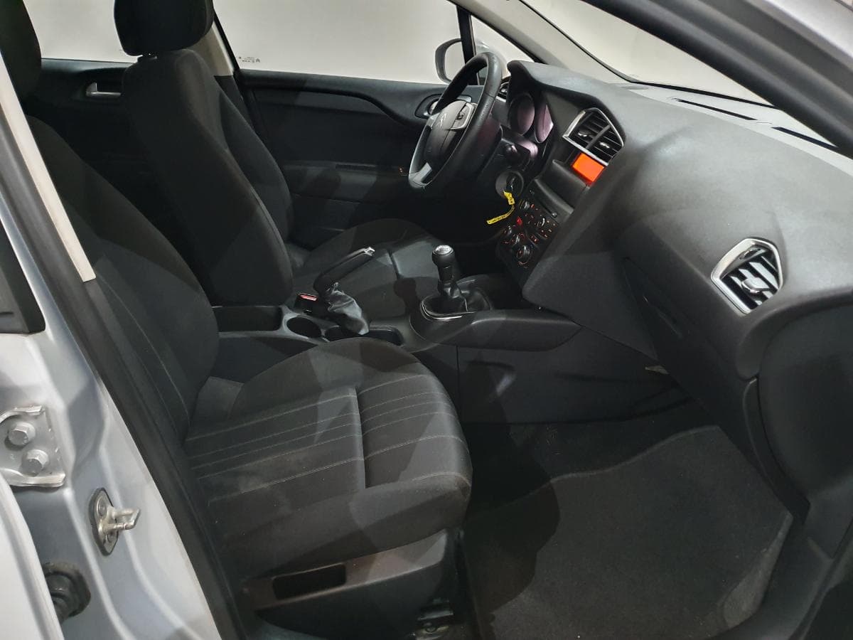 Citroen C4 1.6HDI · Ano 2010 — imagem 26