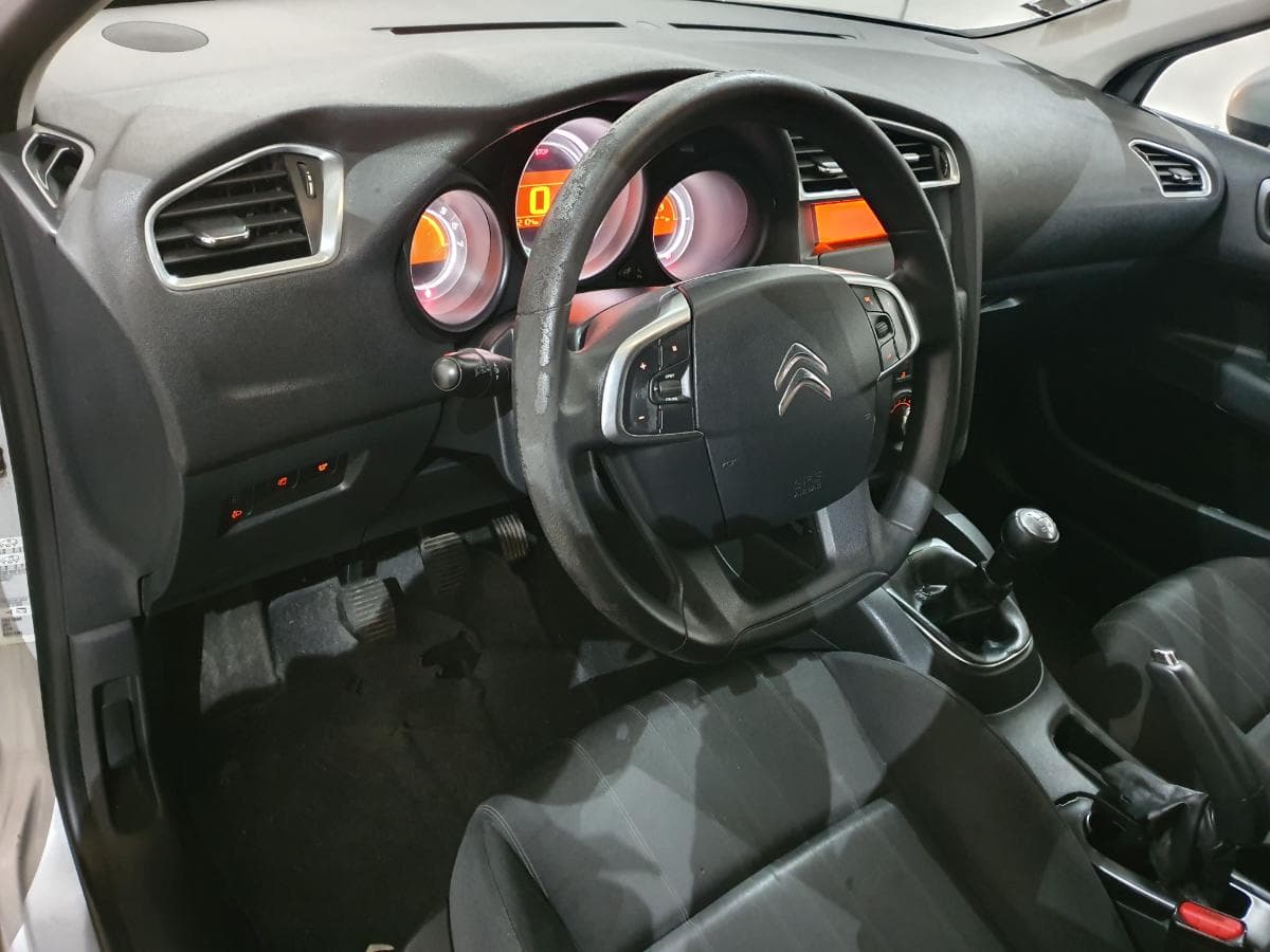 Citroen C4 1.6HDI · Ano 2010 — imagem 30