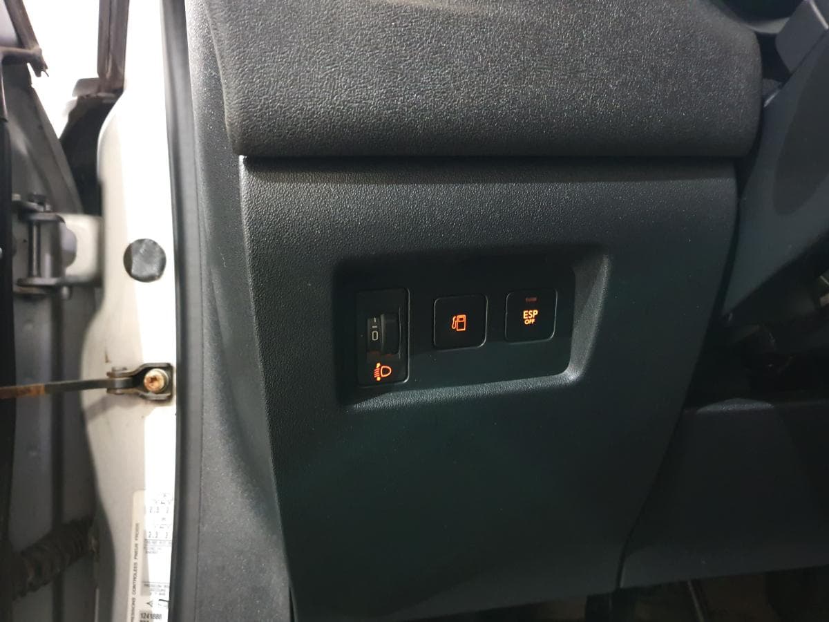 Citroen C4 1.6HDI · Ano 2010 — imagem 32