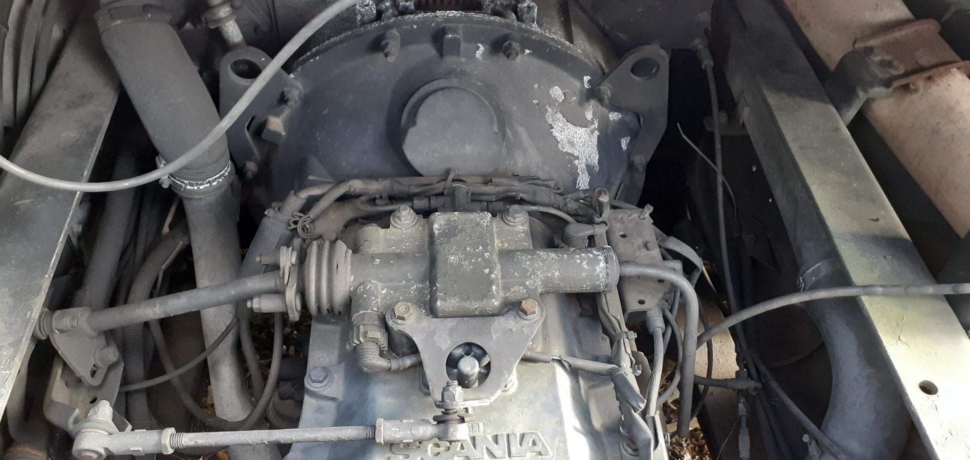 Scania 124L 400 — imagem 9