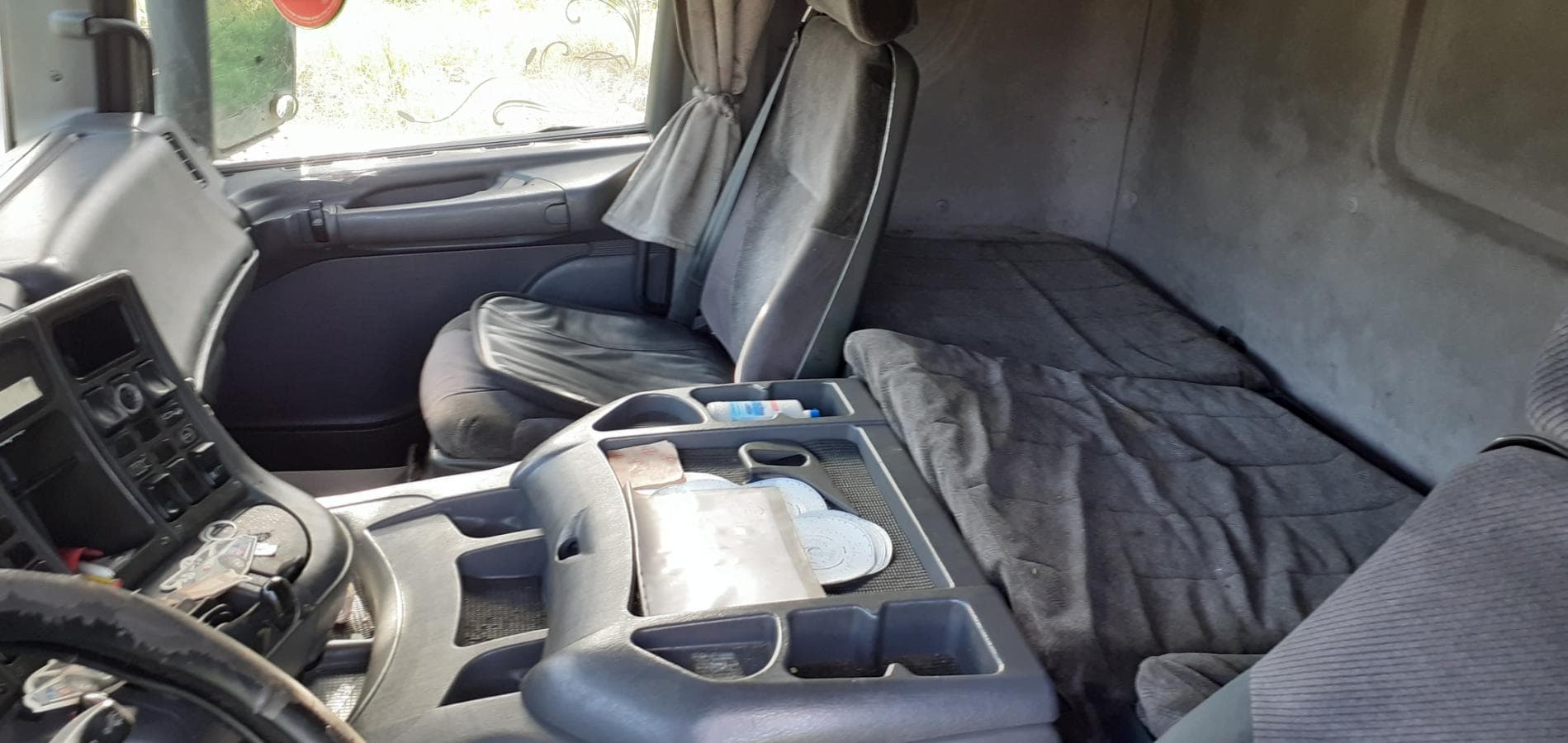 Scania 124L 360 — imagen 6