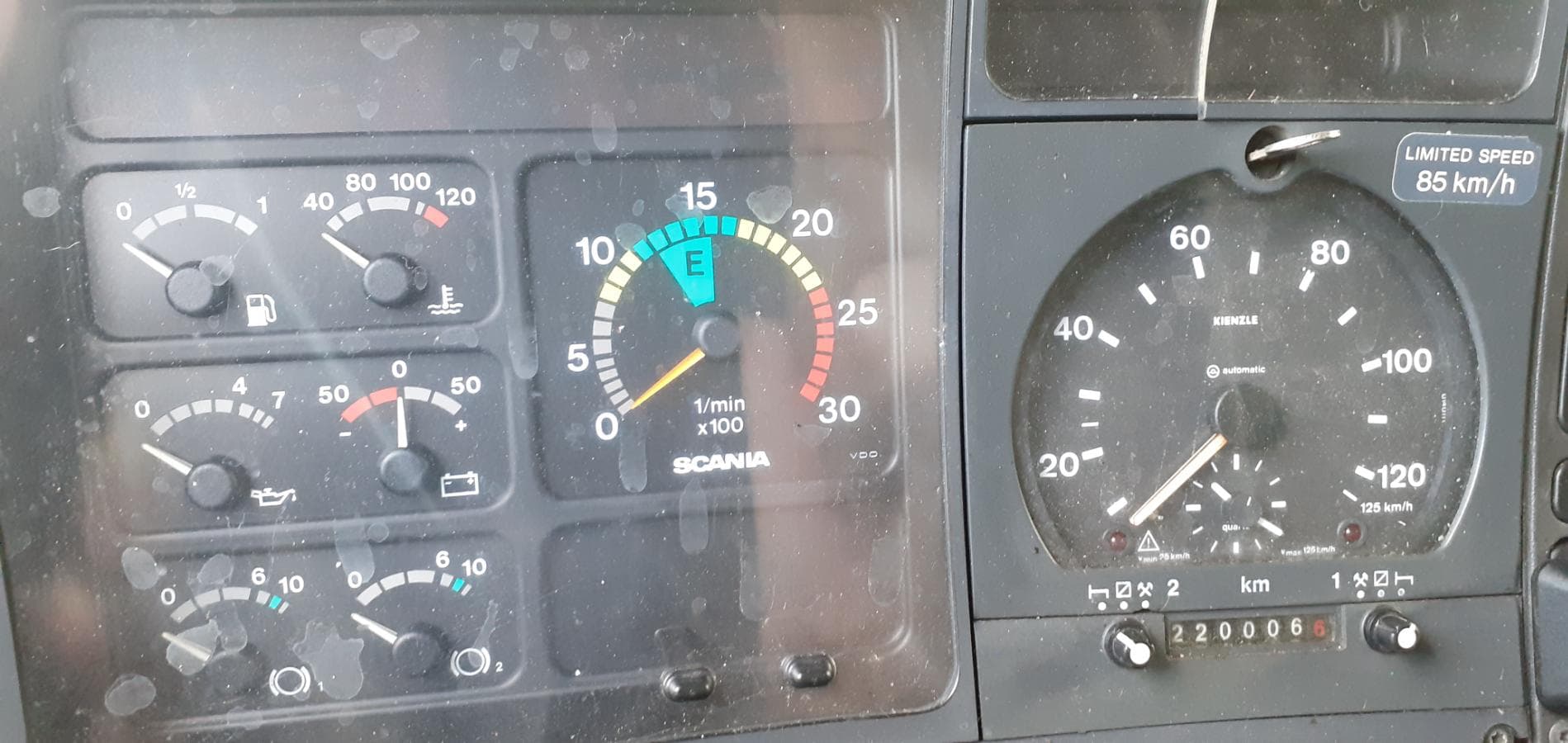 Scania 124L 360 — imagen 13