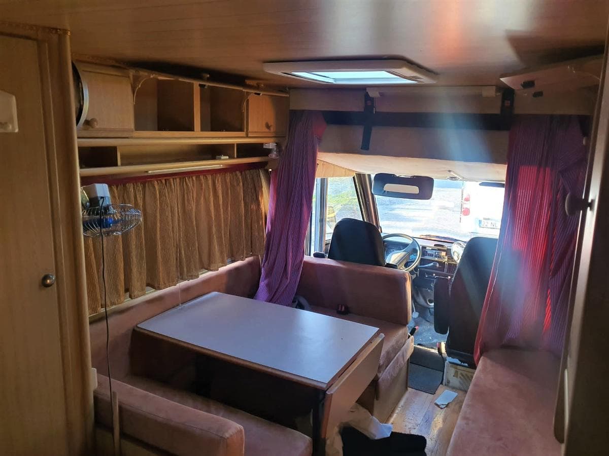Autocaravana Dethleffs — imagem 3