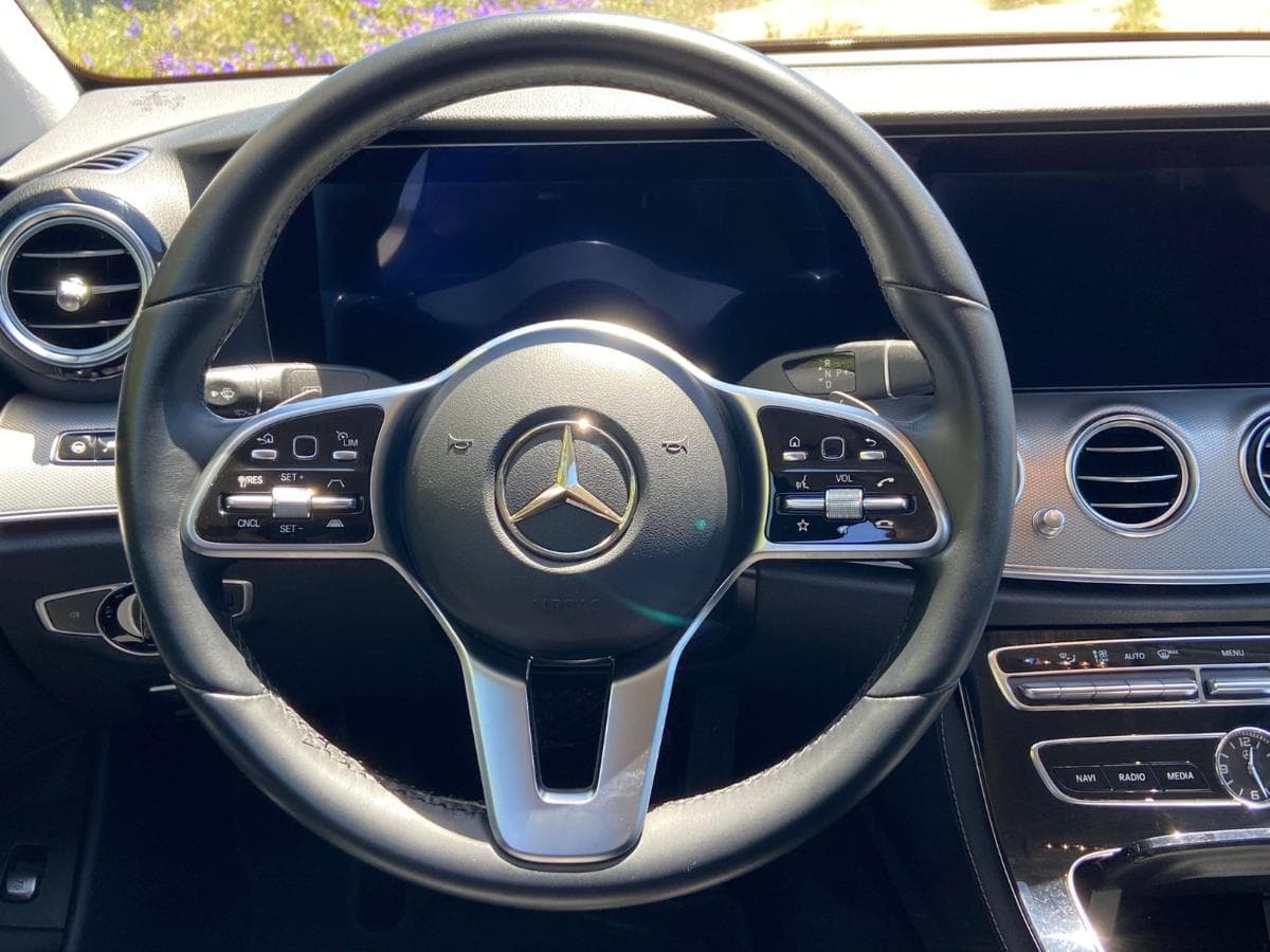 Mercedes-Benz E400 D4Matic · Ano 2018 — imagem 14