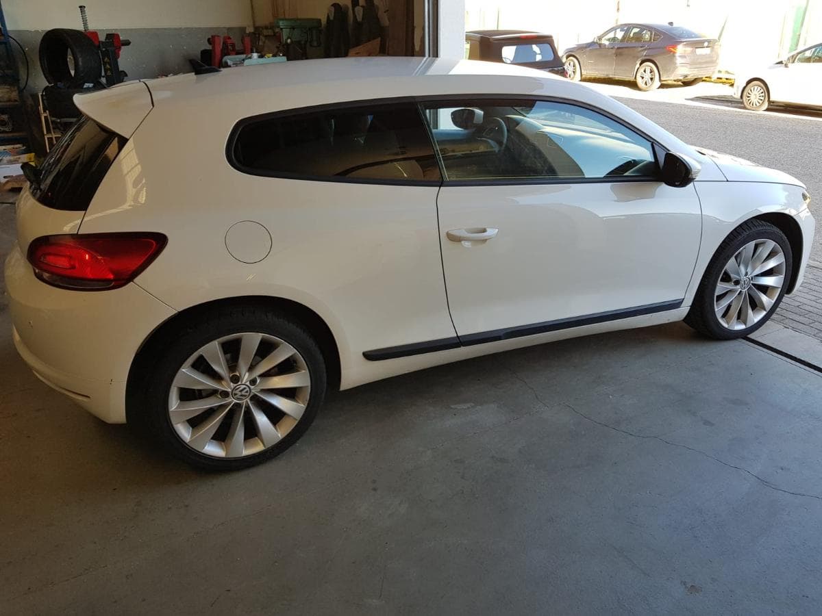 Volkswagen Scirocco 2.0 TDI · Ano 2011 — imagen 6