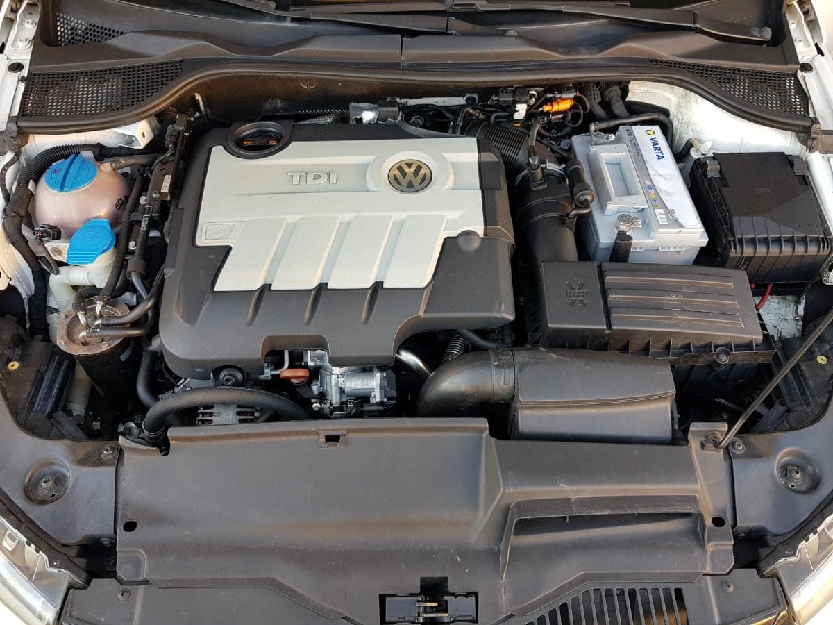 Volkswagen Scirocco 2.0 TDI · Ano 2011 — imagen 4