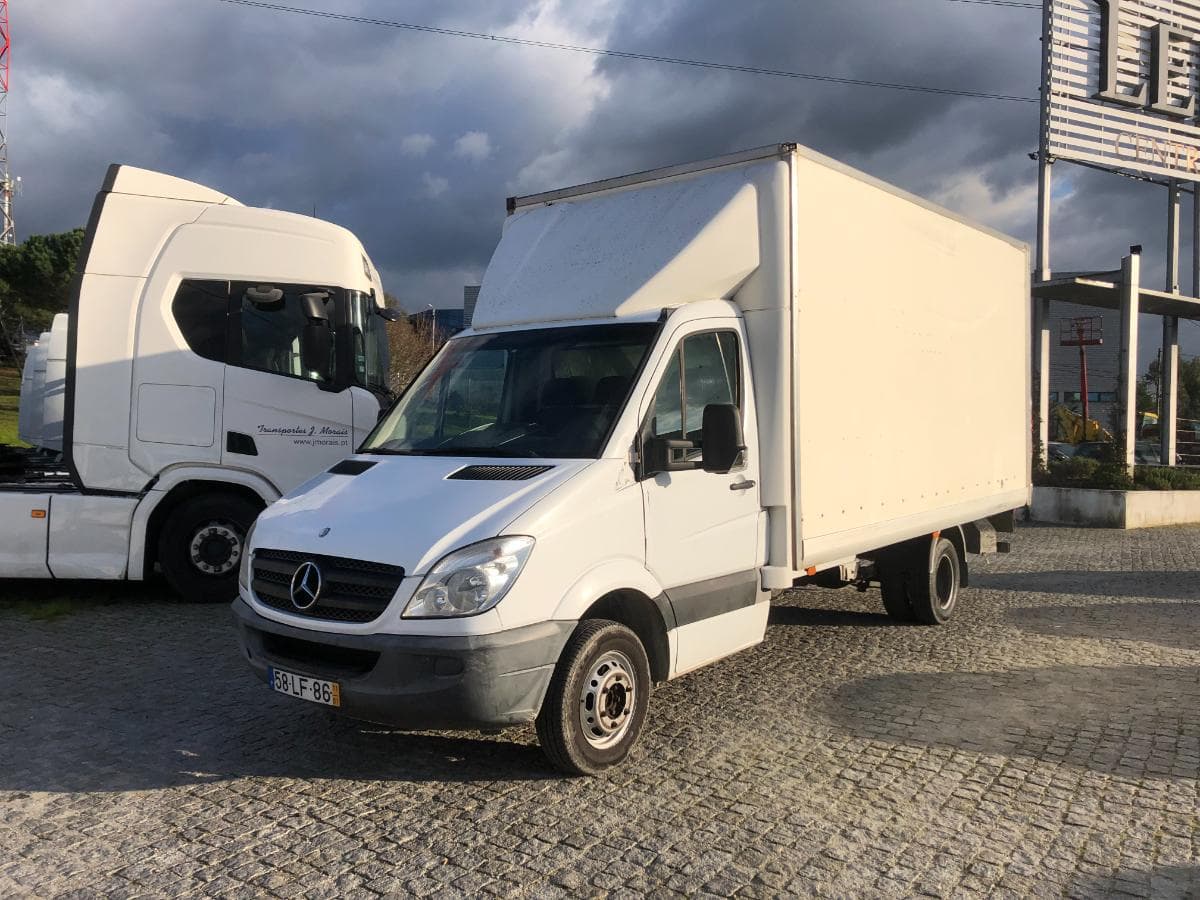 Mercedes-Benz Sprinter · Ano 2011 — imagem 2