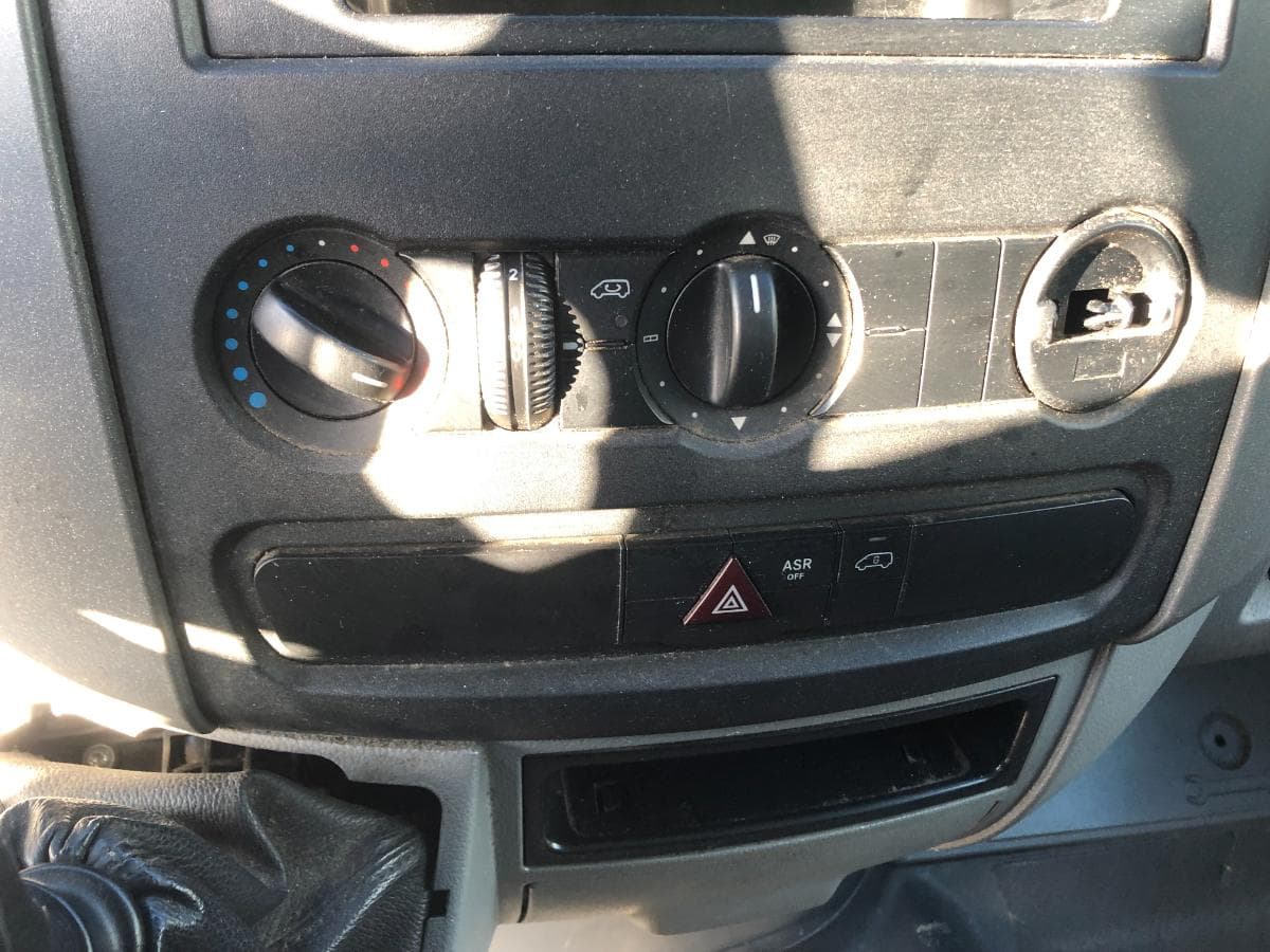 Mercedes-Benz Sprinter · Ano 2011 — imagem 34