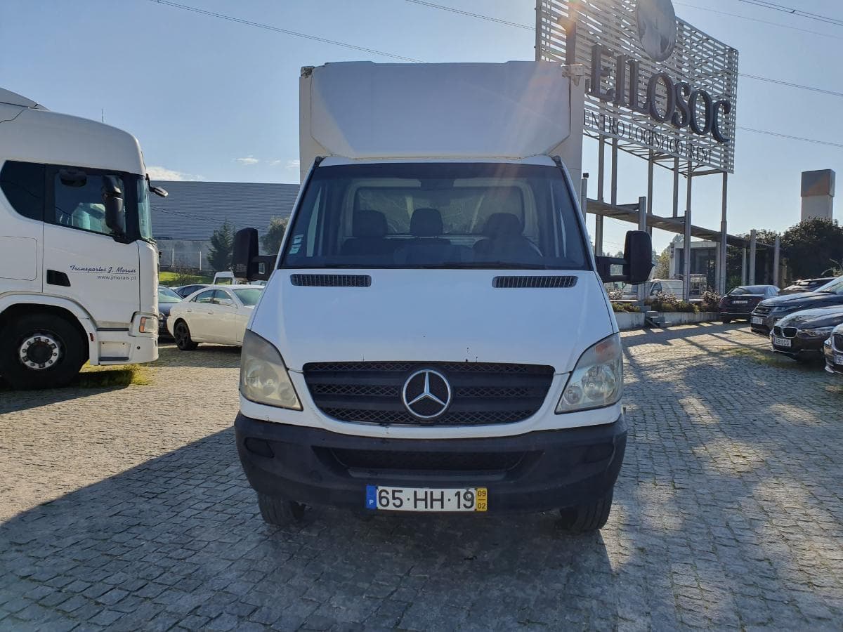 Mercedes-Benz 518 CDI · Ano 2009 — imagem 3