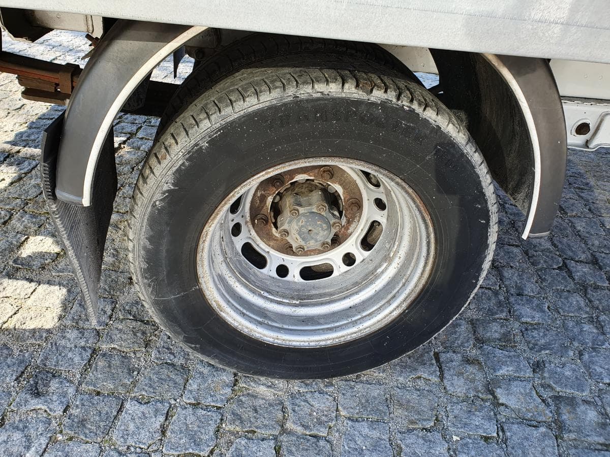 Mercedes-Benz 518 CDI · Ano 2009 — imagem 18