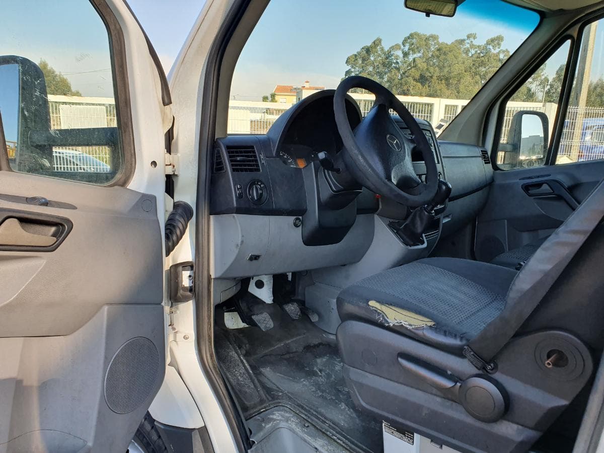 Mercedes-Benz 518 CDI · Ano 2009 — imagem 22