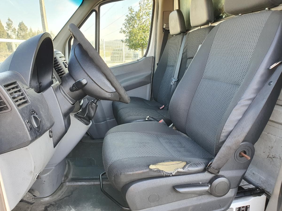 Mercedes-Benz 518 CDI · Ano 2009 — imagem 25
