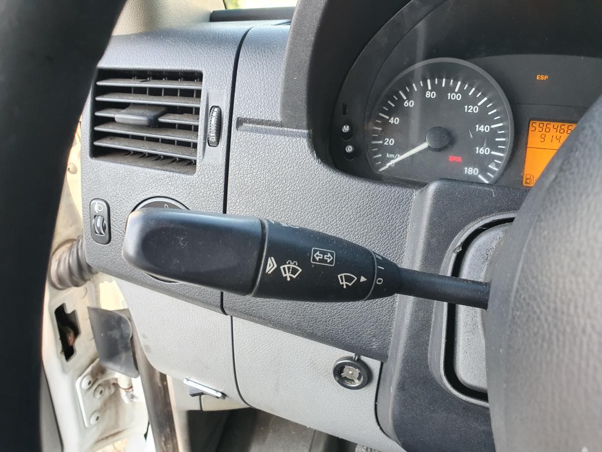 Mercedes-Benz 518 CDI · Ano 2009 — imagem 28