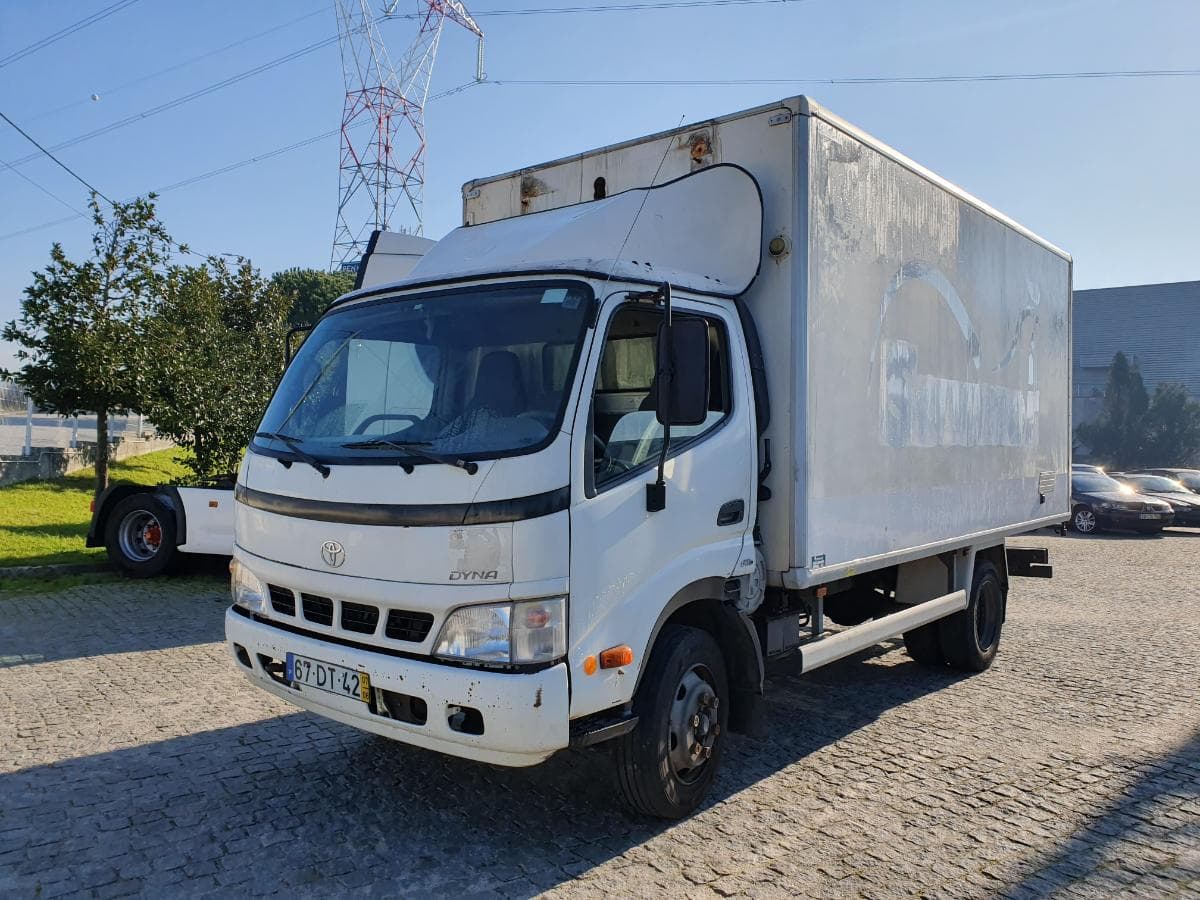Toyota Dyna · Ano 2007 — imagem 2