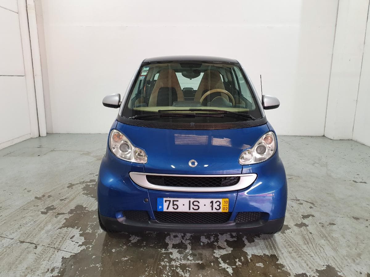 Smart Fortwo Coupé 0.8 CDI · Ano 2010 — imagem 3