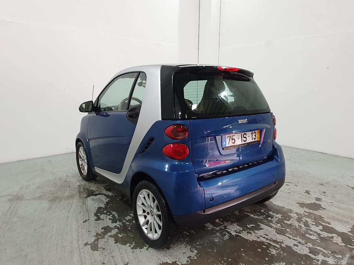 Smart Fortwo Coupé 0.8 CDI · Ano 2010 — imagem 5