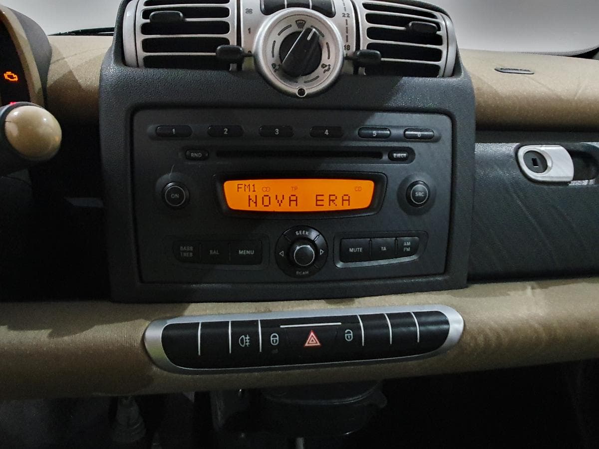 Smart Fortwo Coupé 0.8 CDI · Ano 2010 — imagem 31