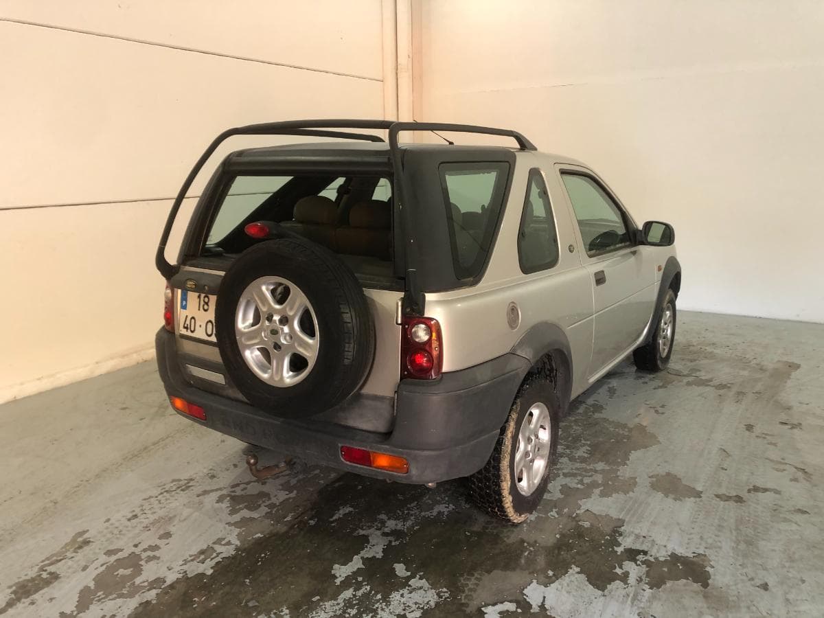 Land Rover Freelander SUV Cabrio 2.0 · Ano 2000 — image 10