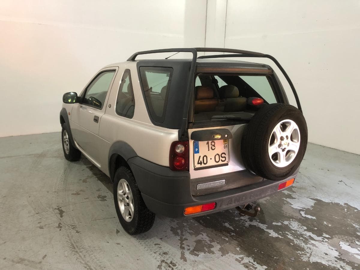 Land Rover Freelander SUV Cabrio 2.0 · Ano 2000 — image 11