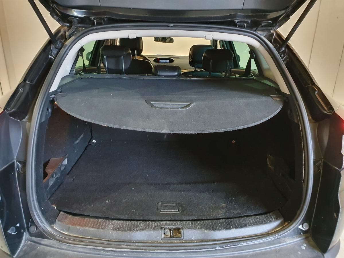Renault Mégane 1.5DCI · Ano 2010 — imagen 8