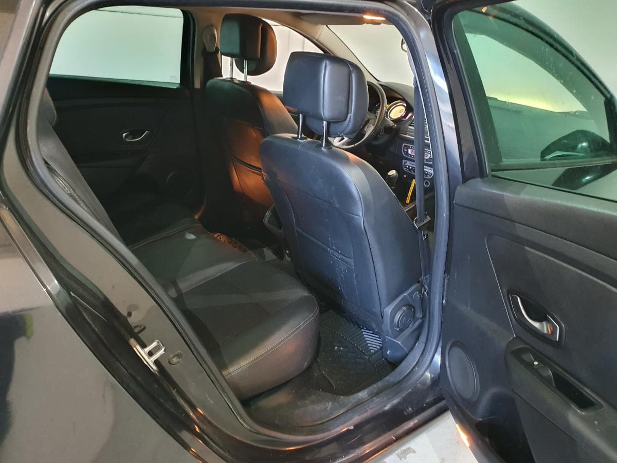Renault Mégane 1.5DCI · Ano 2010 — imagen 26