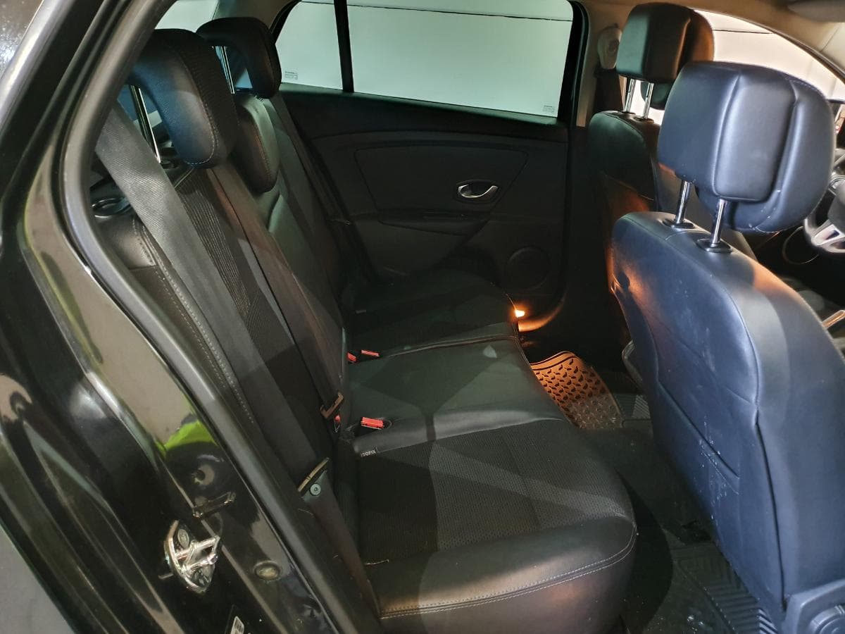 Renault Mégane 1.5DCI · Ano 2010 — imagen 28