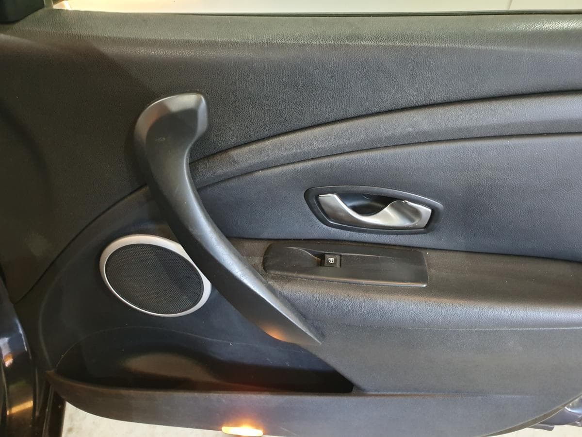 Renault Mégane 1.5DCI · Ano 2010 — imagen 32