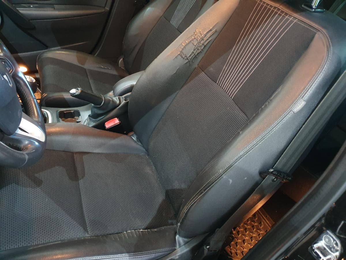 Renault Mégane 1.5DCI · Ano 2010 — imagen 38