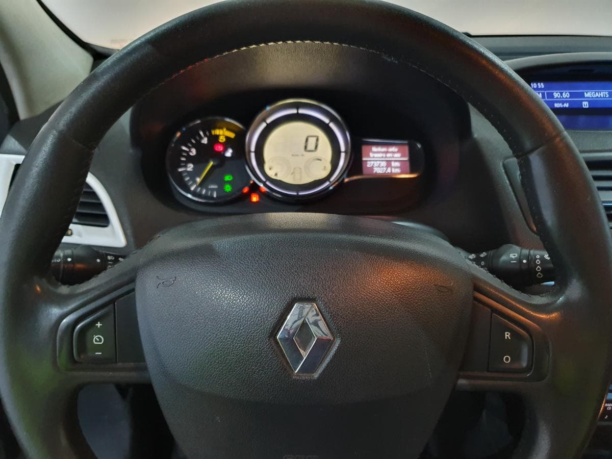 Renault Mégane 1.5DCI · Ano 2010 — imagen 39