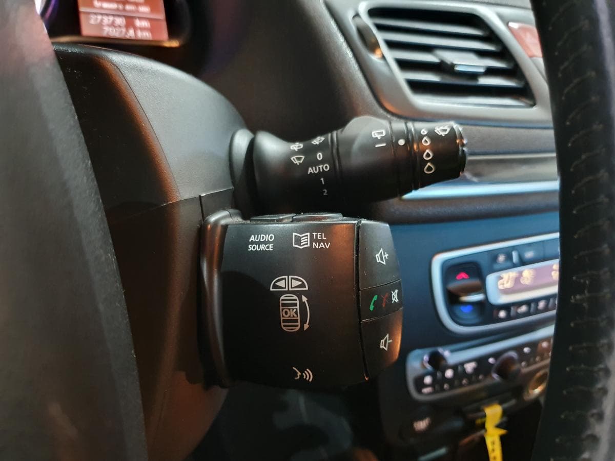 Renault Mégane 1.5DCI · Ano 2010 — imagen 44