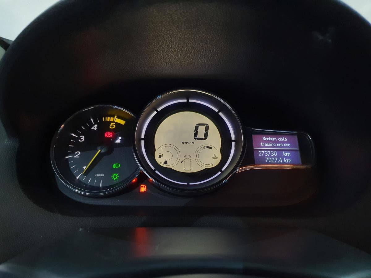 Renault Mégane 1.5DCI · Ano 2010 — imagen 47