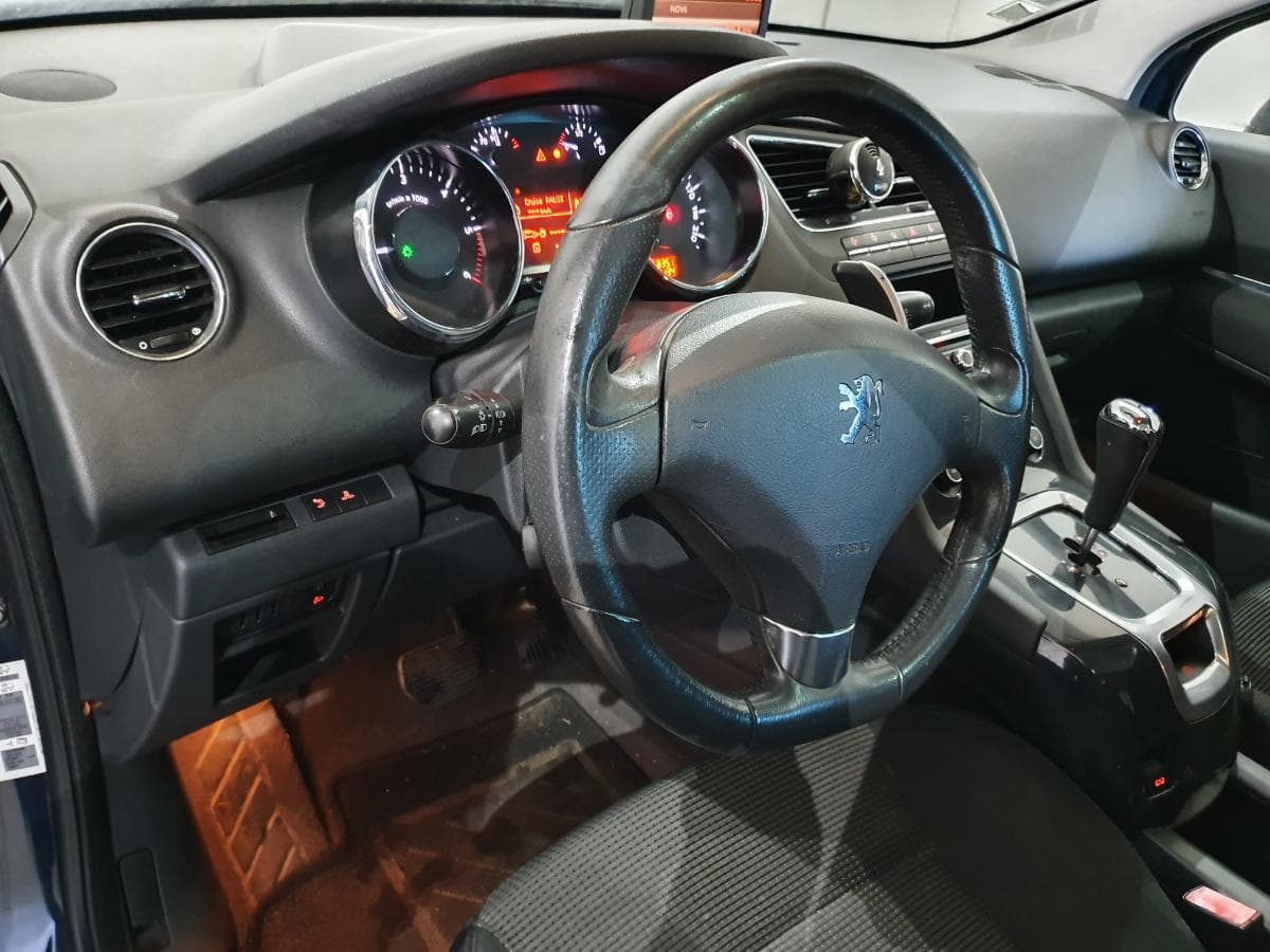Peugeot 5008 1.6HDI · Ano 2010 — imagen 35
